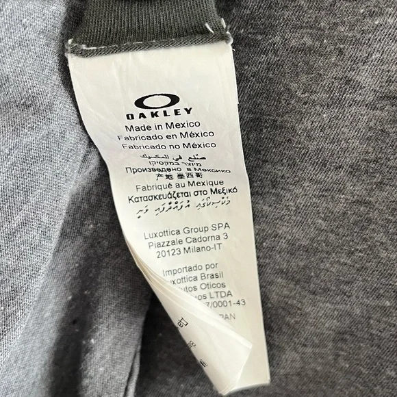 OAKLEY | Casual Est 1975 Iconic Logo Short Sleeve Tee in Grey | Size XXL - Picture 7 of 10
